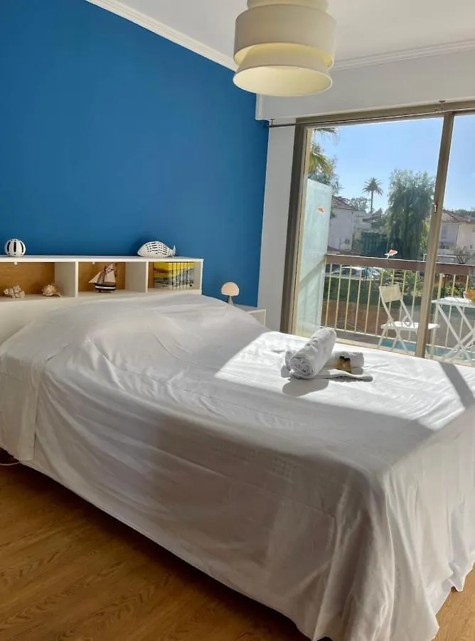 Seafront One Bedroom Apartment With A Terrasse Swimming Pool And A Parking Antibes 0*,  France