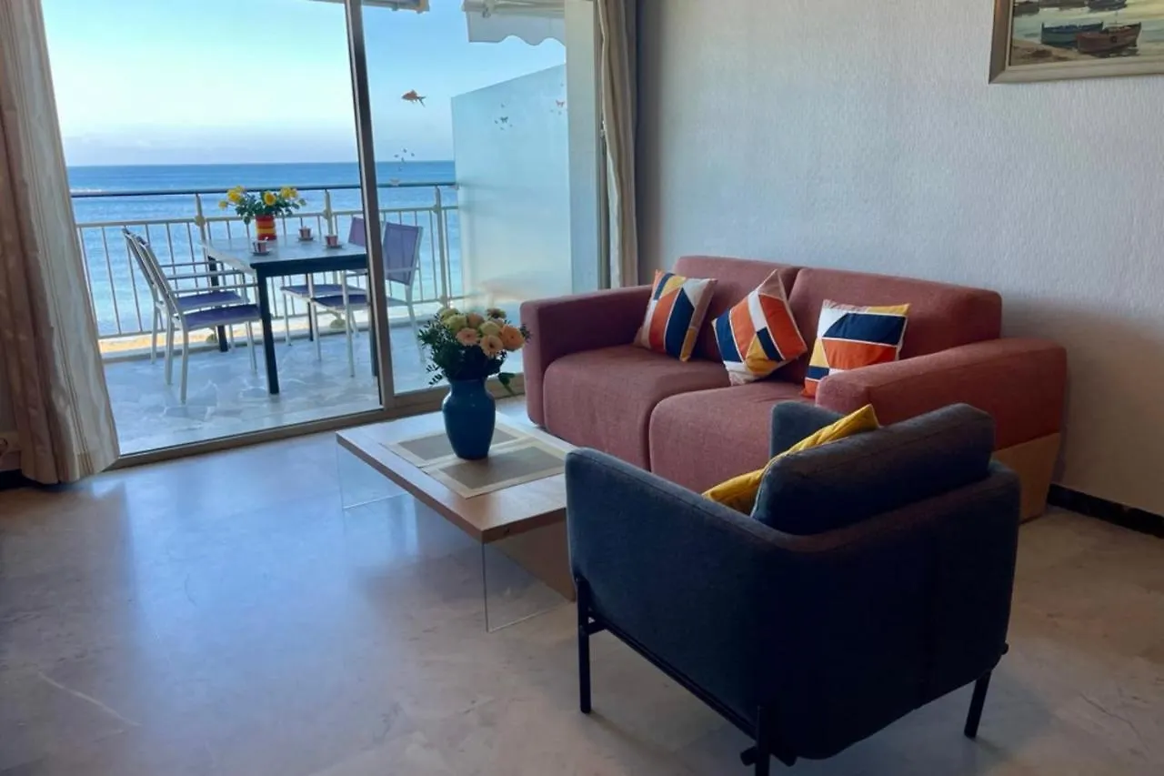 度假居 Seafront One Bedroom Apartment With A Terrasse Swimming Pool And A Parking 昂蒂布