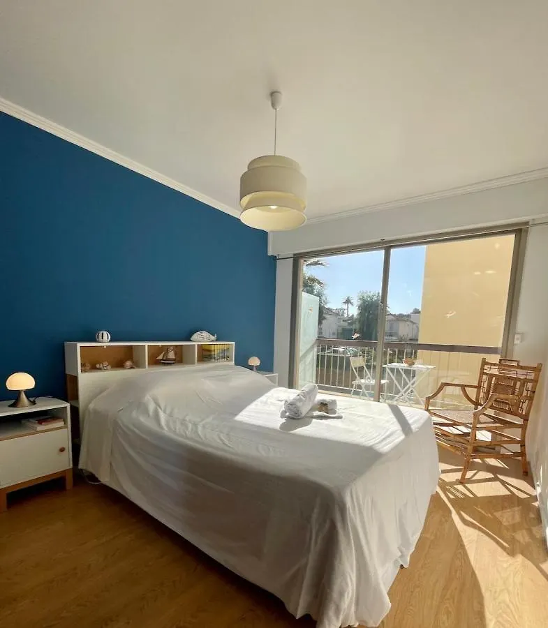 度假居 Seafront One Bedroom Apartment With A Terrasse Swimming Pool And A Parking 昂蒂布