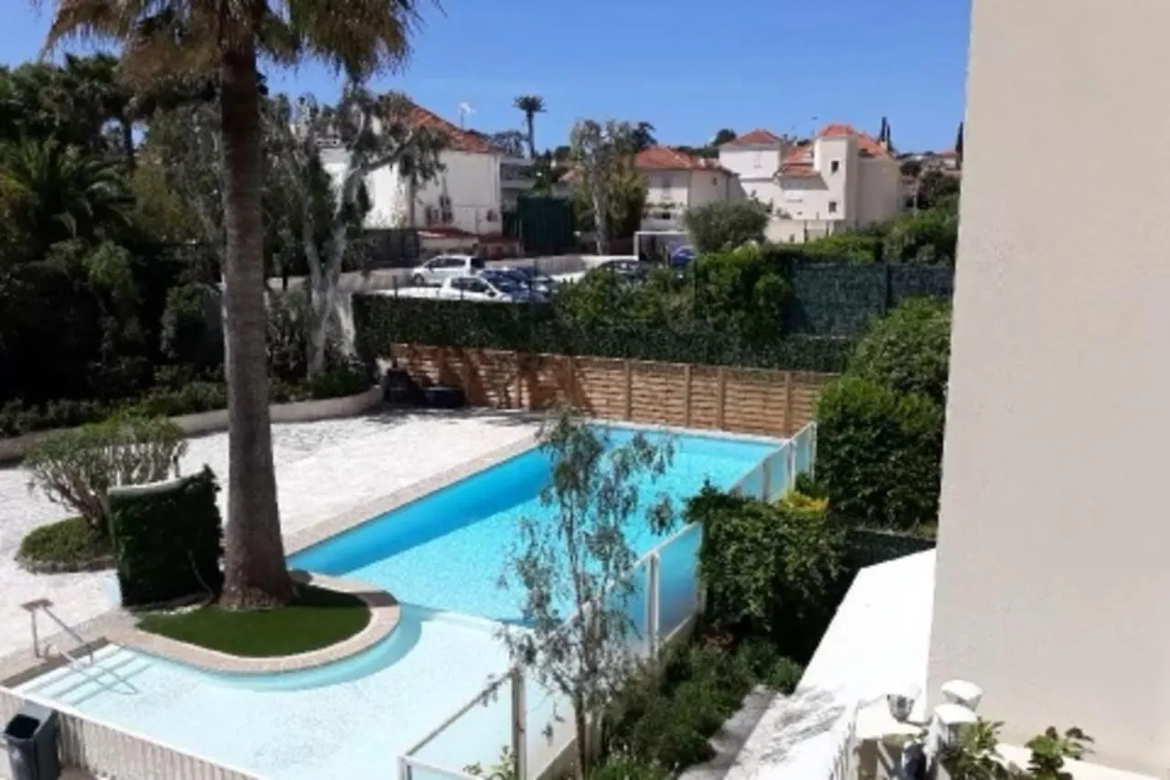 度假居 Seafront One Bedroom Apartment With A Terrasse Swimming Pool And A Parking 昂蒂布 法国